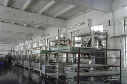 Pulp moulding  machine